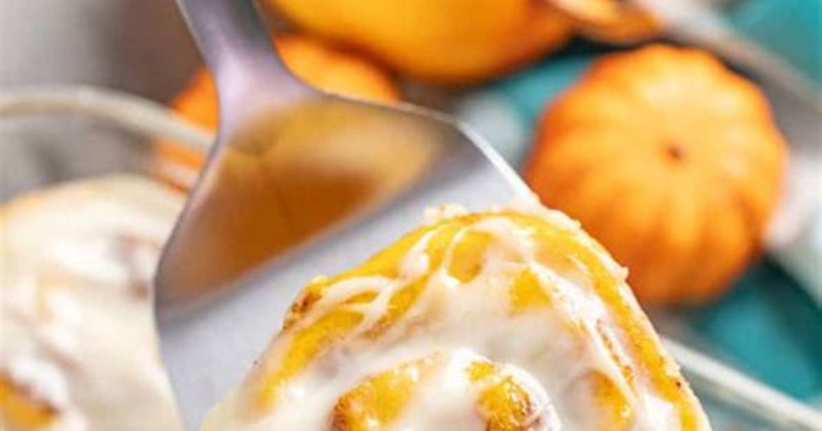 Pumpkin Cinnamon Rolls