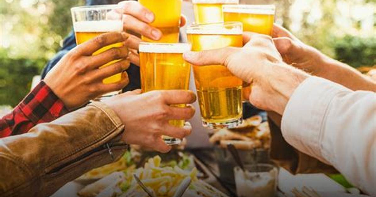 Putting Lemon in Your Beer Might Not Be a Good Idea. Here's Why