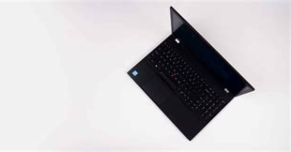 Question: Does Windows 10 Come with Email Program?