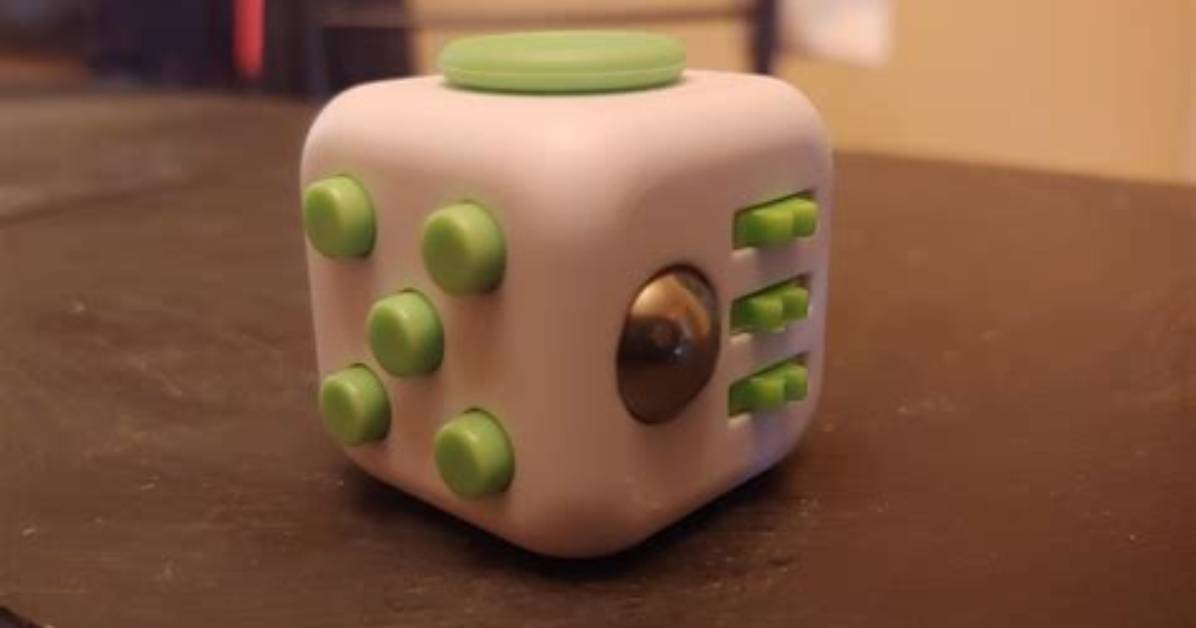 Question: How to Put a Fidget Cube Back Together