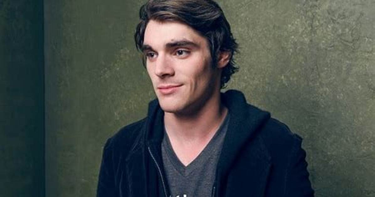 Rj Mitte Net Worth