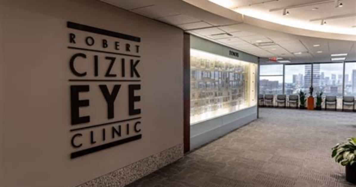 Robert Cizik Net Worth