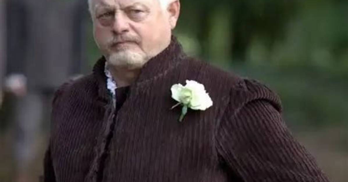 Robert Pugh Net Worth