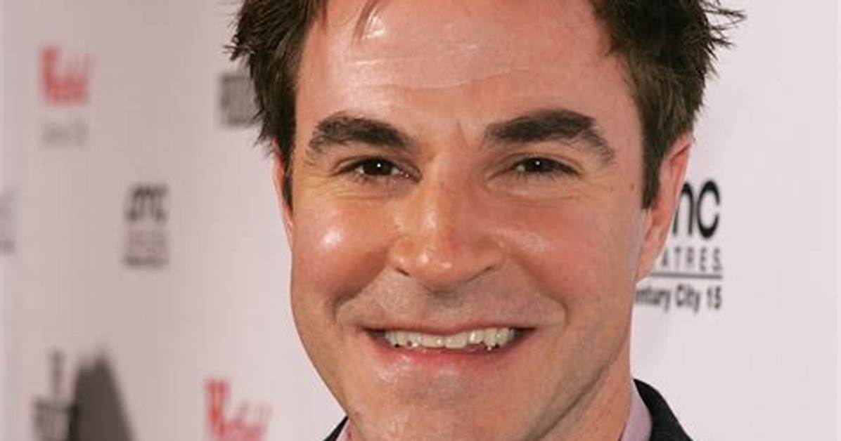 Roger Bart Net Worth