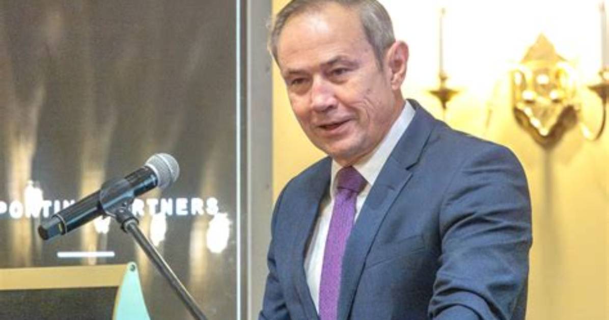 Roger Cook