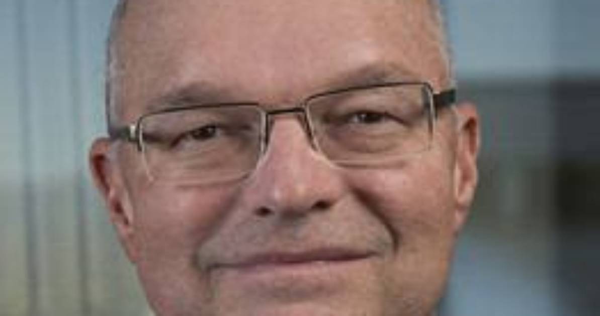 Roger J. Sippl