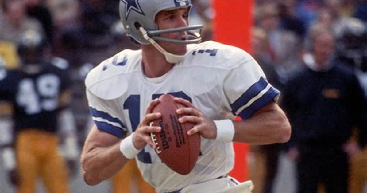 Roger Staubach: Wealth from a Distinguished Football Quarterback Career