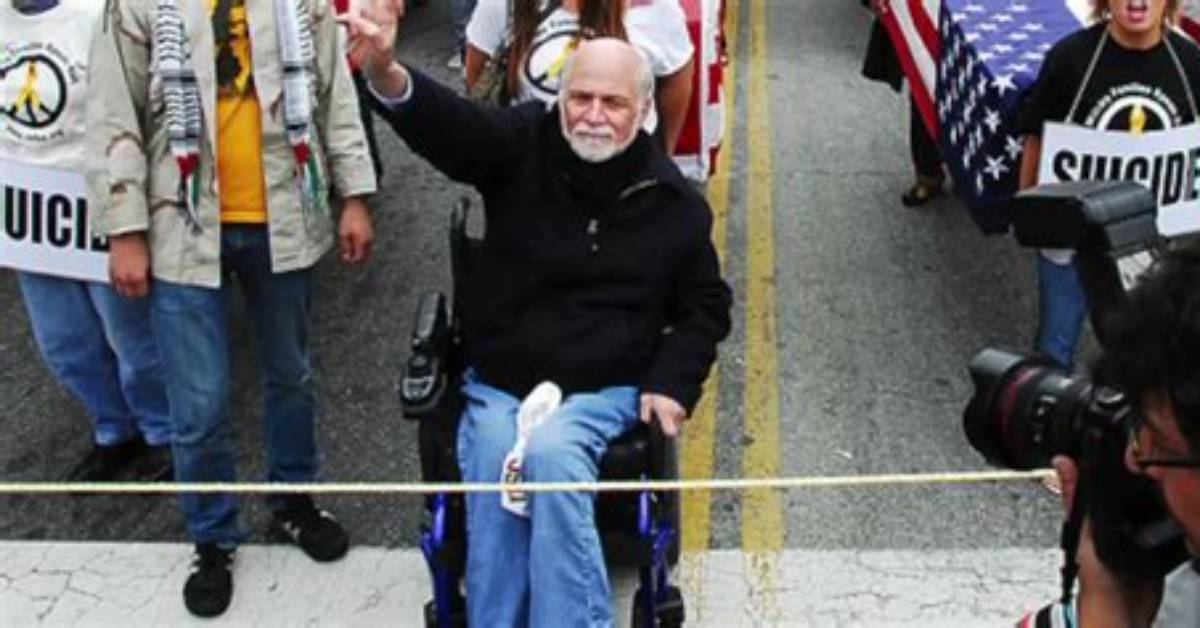 Ron Kovic Net Worth 2024