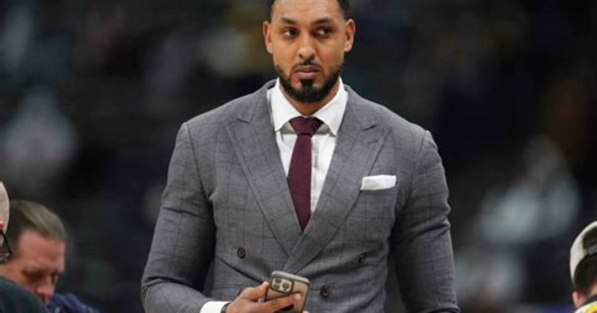 Ryan Hollins