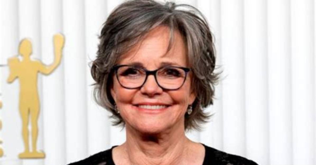 Sally Fields Net Worth 2024