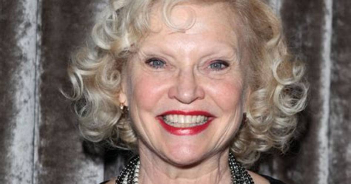 Sandra Dickinson Net Worth