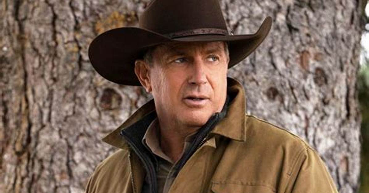 See 'Yellowstone' Star Kevin Costner's Iconic Photo with Garth Brooks and Trisha Yearwood