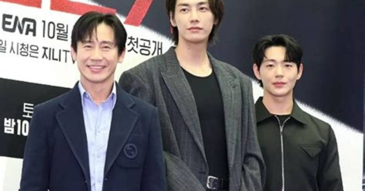 Shin Ha Kyun, Kim Young Kwang and Shin Jae Ha Question Themselves in Posters for Upcoming Thriller Drama