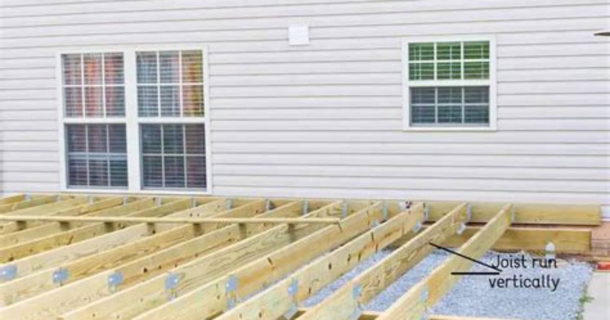 Should Decking Boards Run Parallel House