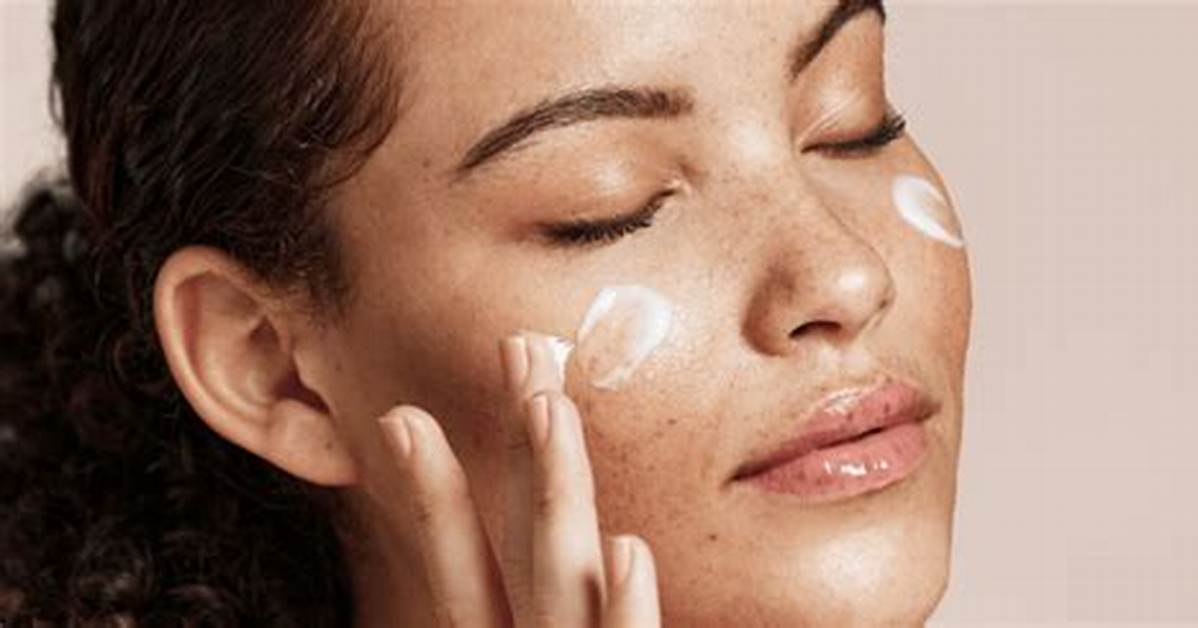 Should I Moisturize My Face If I Have Acne?