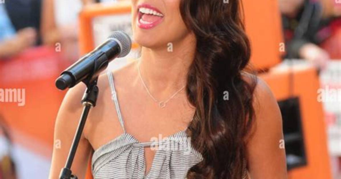 Sierra Deaton Biography
