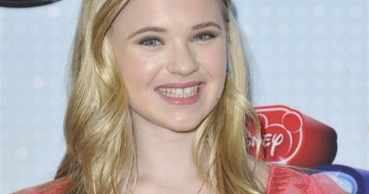 Sierra Mccormick – Celebsgraphy