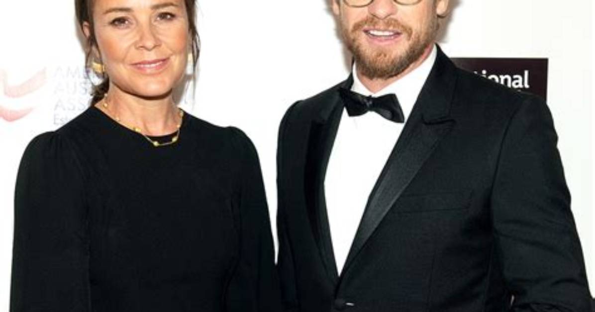 Simon Baker Age, Net Worth: Wife, Kids, Weight, Bio-Wiki