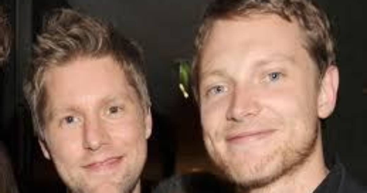 Simon Woods Net Worth