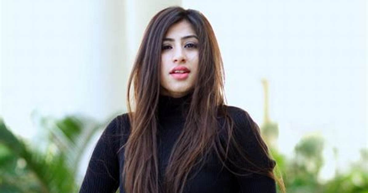 Simran Bhatia