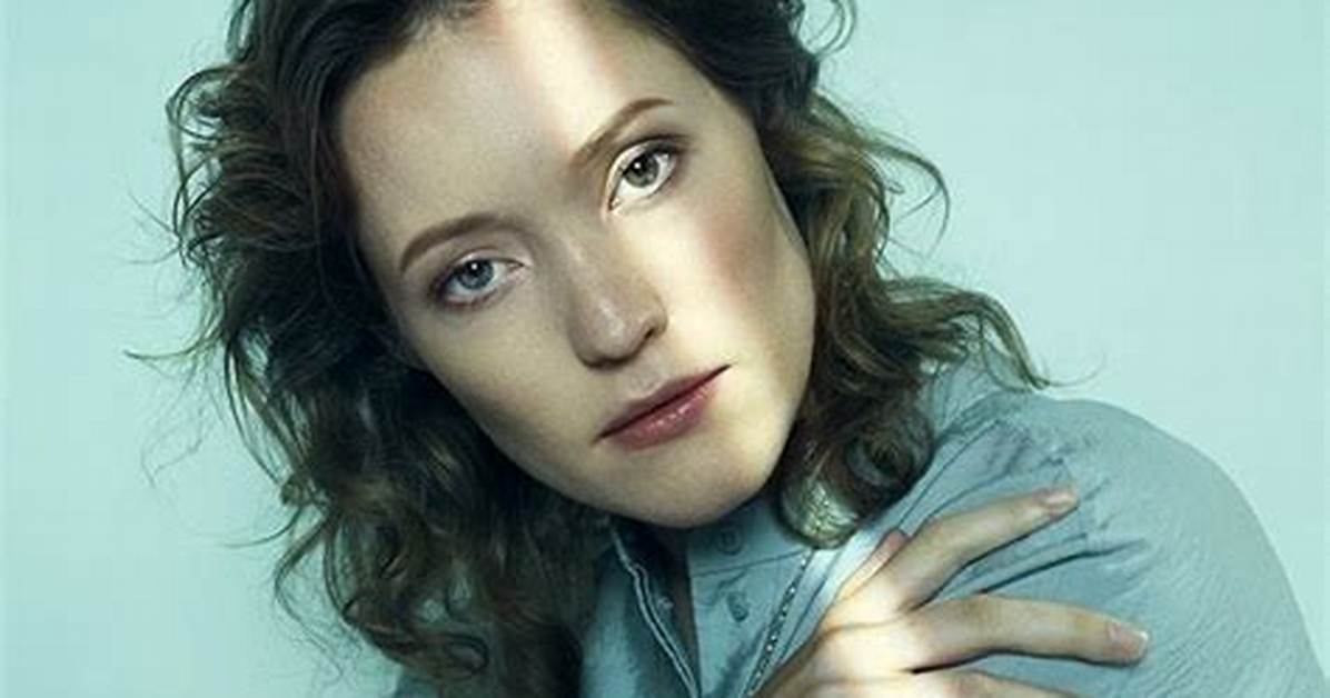 Sofie Hoflack Net Worth