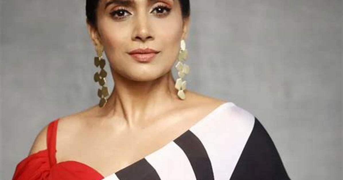 Sonali Kulkarni Net Worth
