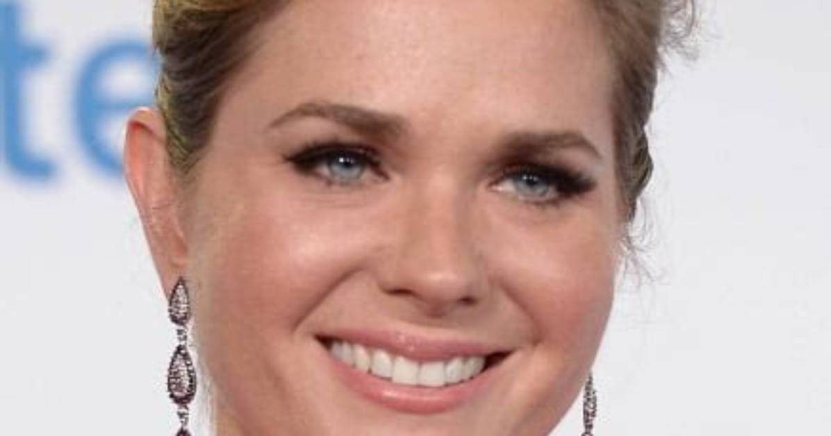 Sonya Smith Net Worth