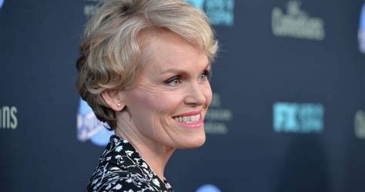 Stephnie Weir Net Worth