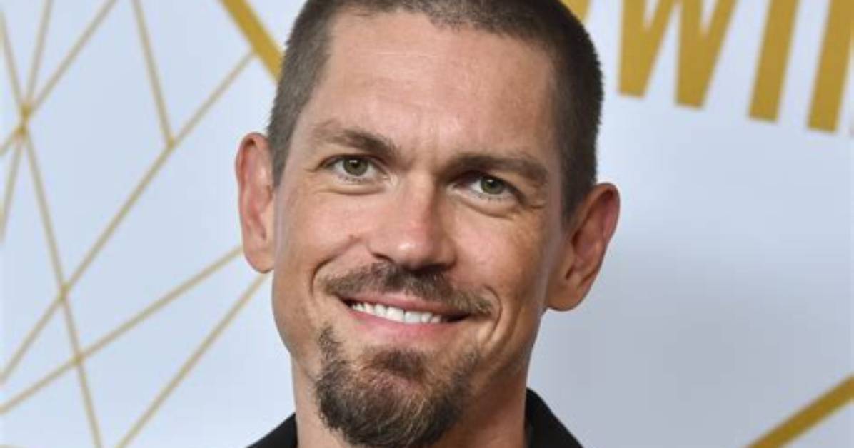 Steve Howey Net Worth