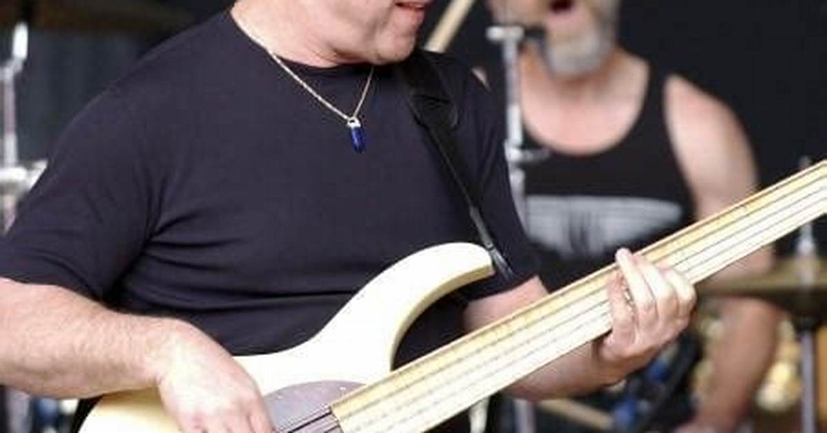 Stu Cook Net Worth 2024