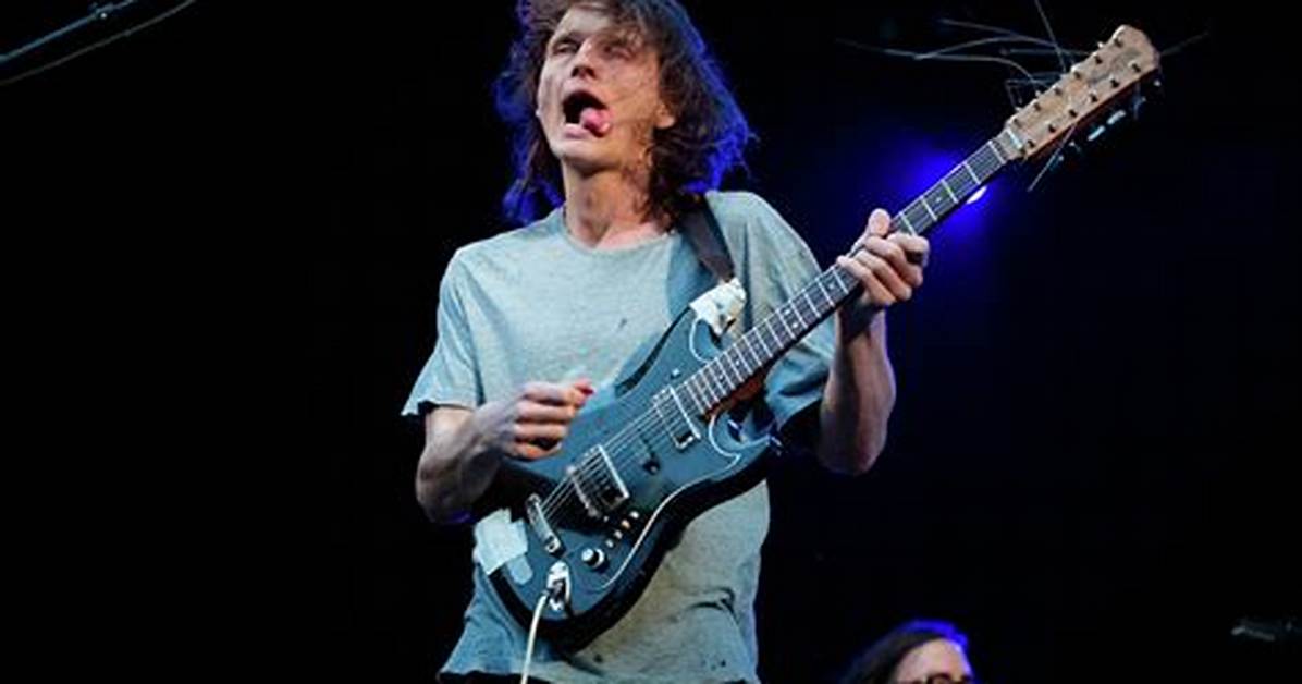 Stu Mackenzie