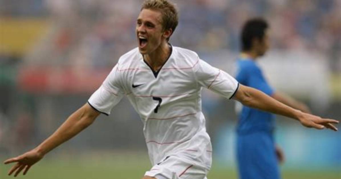 Stuart Holden Net Worth