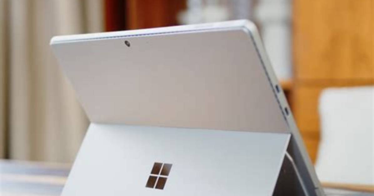 Surface Pro 4 and Surface Book Screen Flickering Is a Thing of the Past After Firmware Update