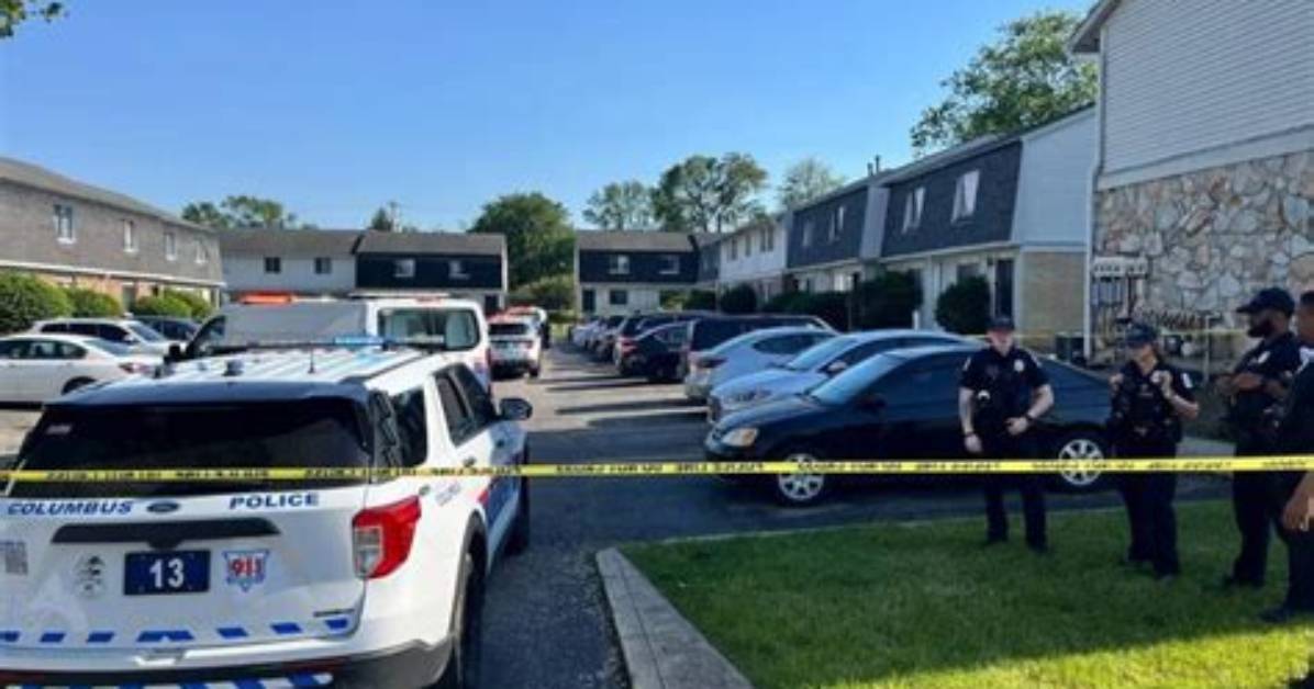 Suspect at Large After Shooting at Oak Room Lounge |
