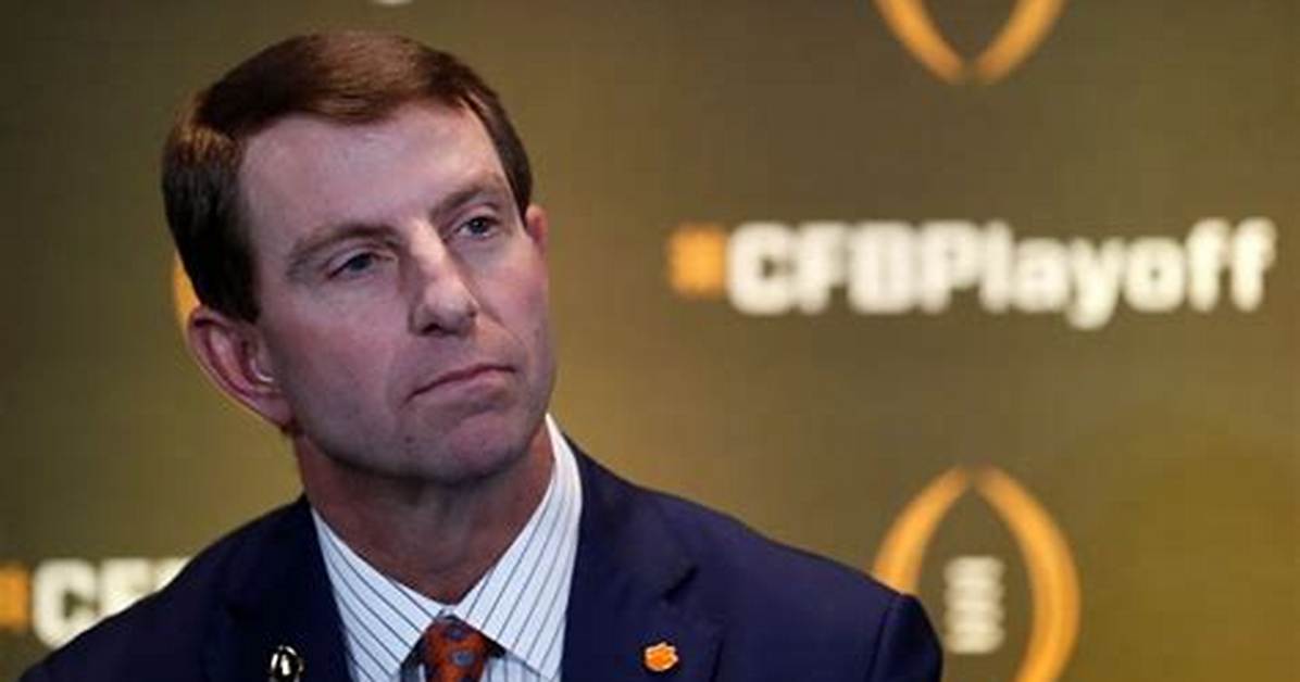 Suspended Clemson Te Returns for College Football Playoff
