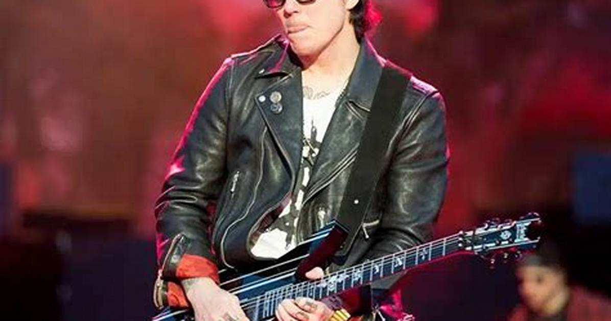Synyster Gates of Avenged Sevenfold Net Worth Richest Music Artists |