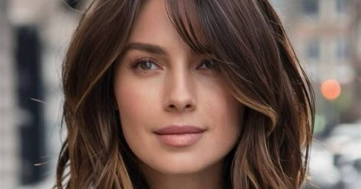 The Best Shoulder-Length Haircuts for Your Face Shape