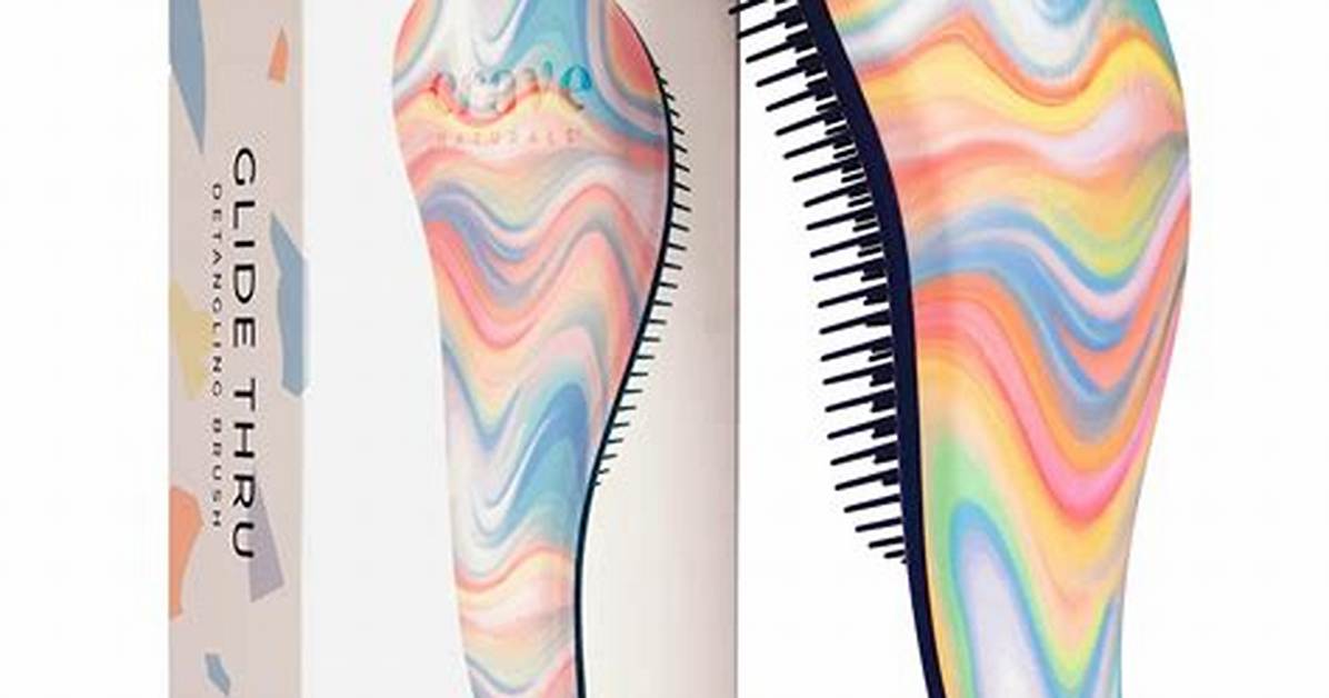 The Crave Naturals Detangler Brush Is on Sale for $12 at Amazon
