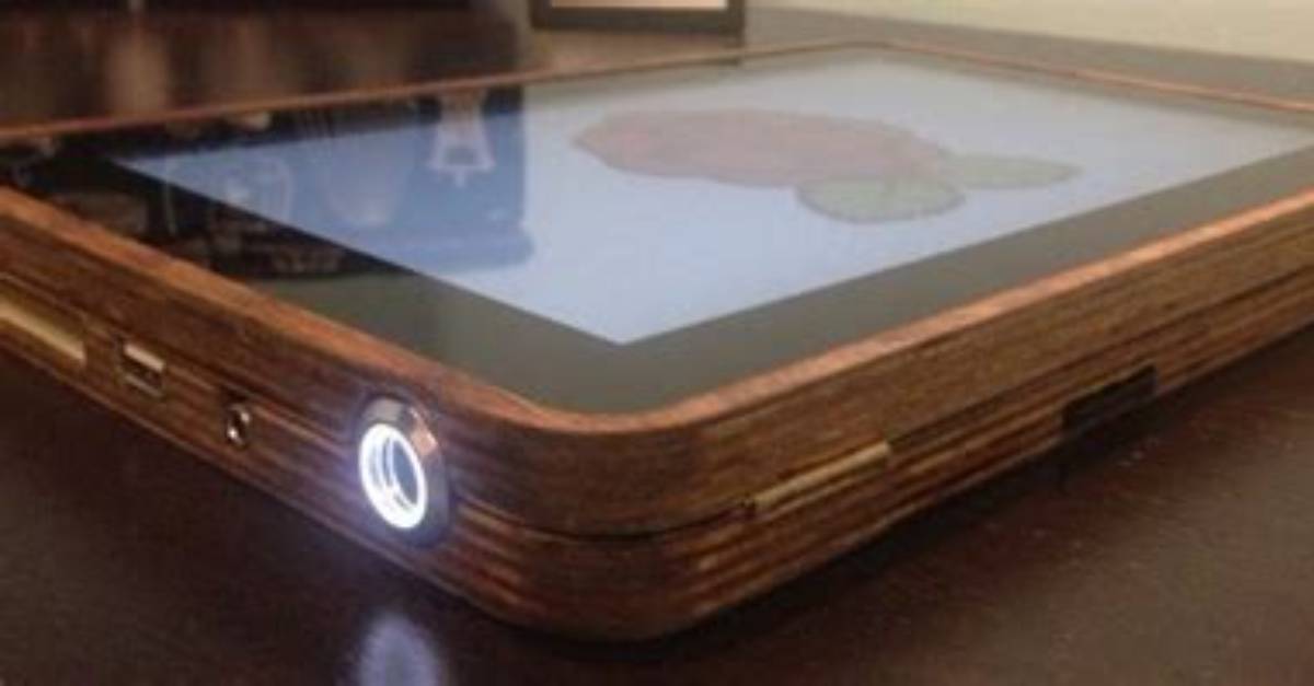 The Pipad Is a Homemade Wooden Tablet, Powered by Raspberry Pi