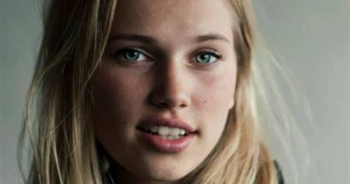Thea Sofie Loch Naess Height
