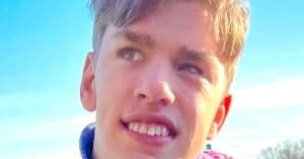 Toby Smiles Net Worth