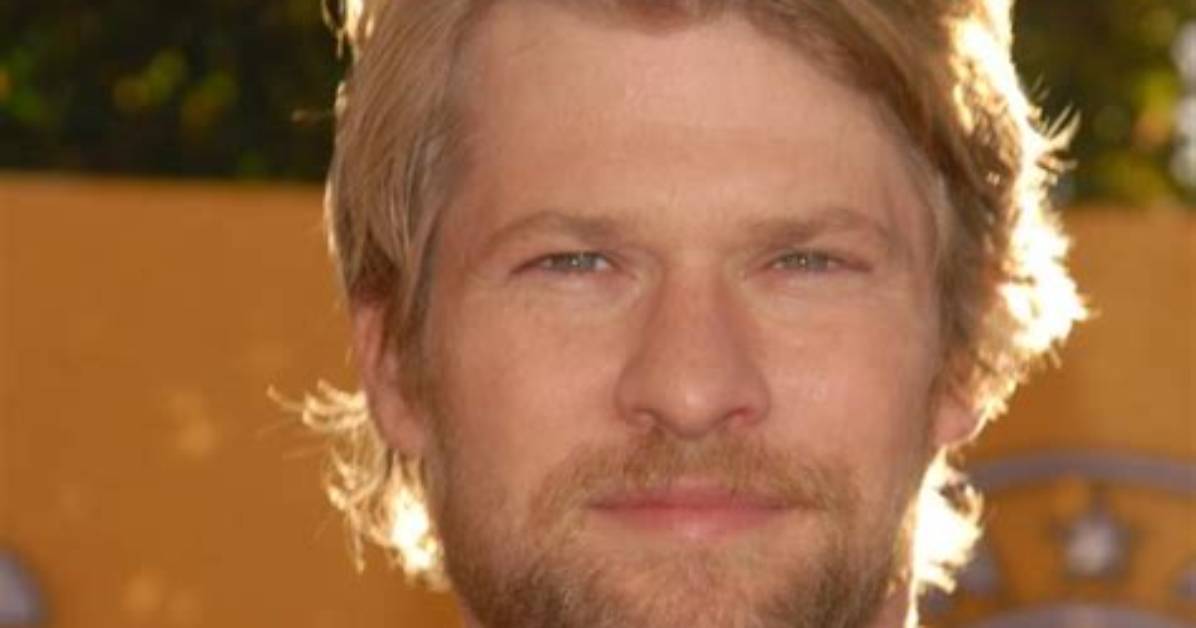 Todd Lowe Net Worth