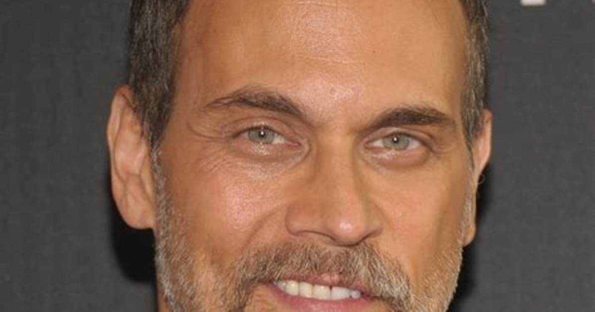 Todd Stashwick Net Worth