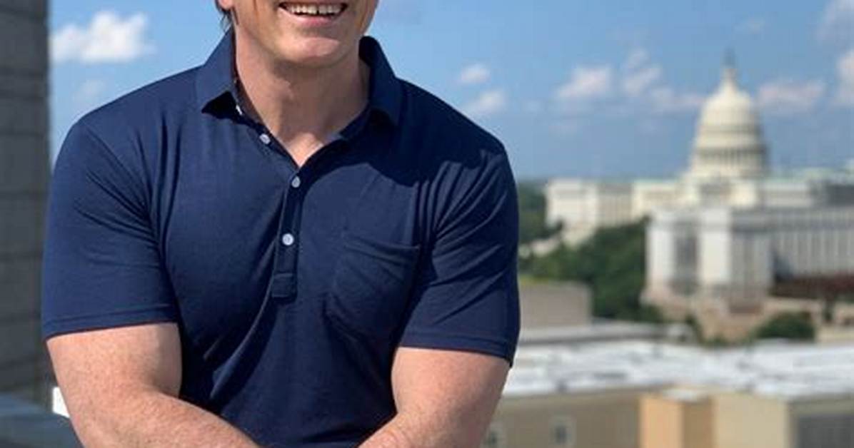 Tom Fitton Net Worth