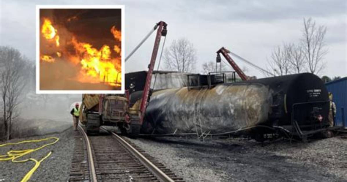 Toxic Chemical Spill from Train Derailment Forces Kentucky Residents to Flee Homes