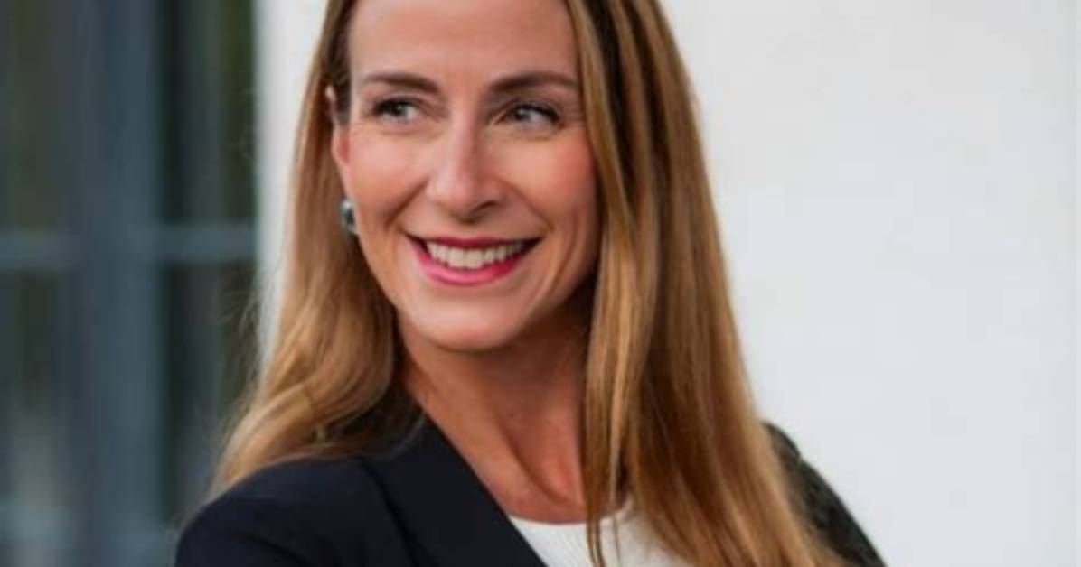 Tracey Abbott Net Worth