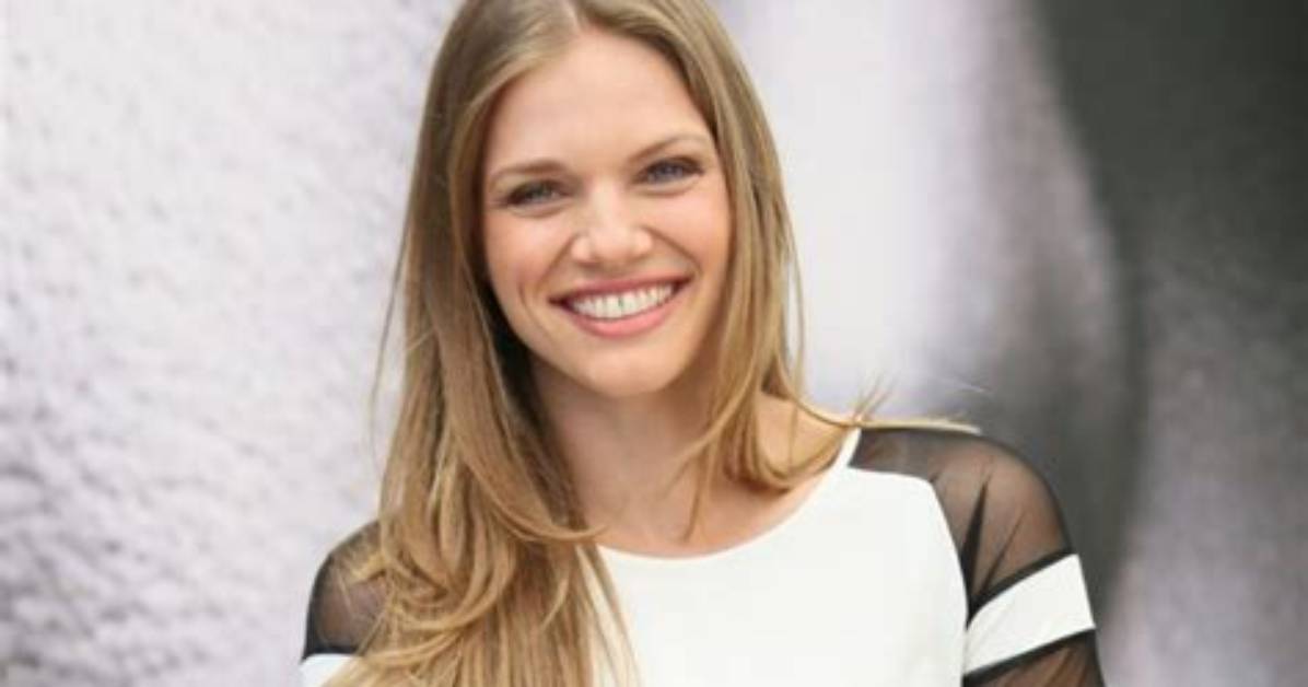 Tracy Spiridakos Net Worth