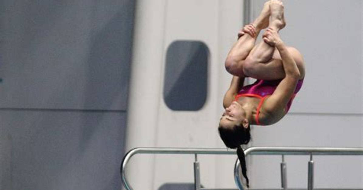 Tuck Dive