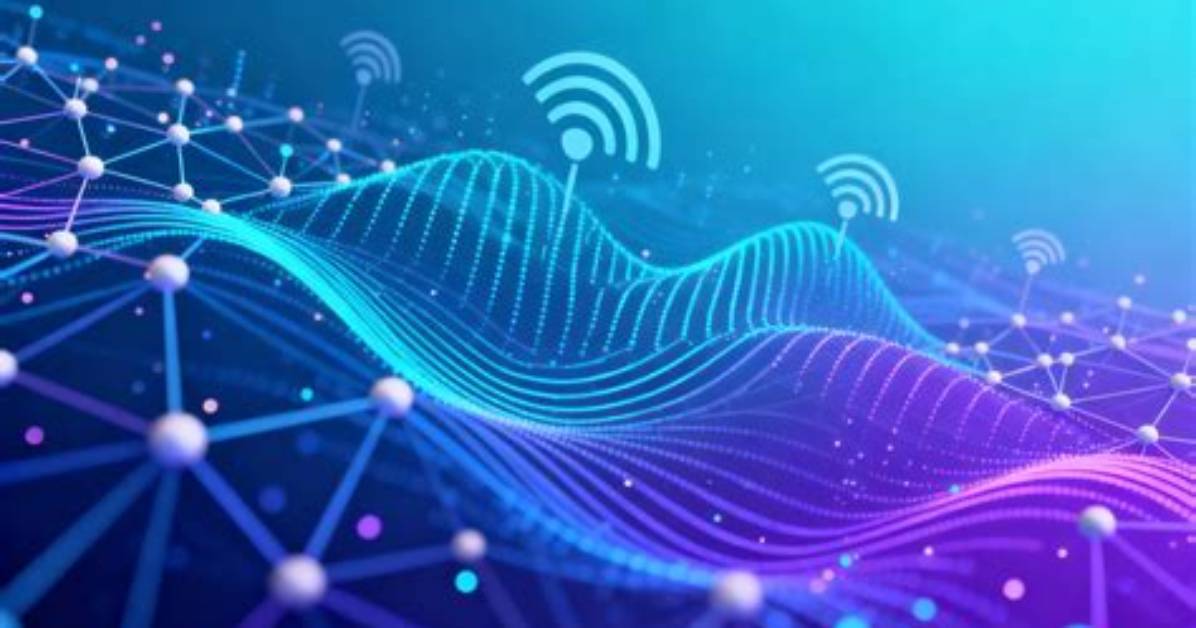 Understanding Plugtalk S: the Next Generation Communication Tool