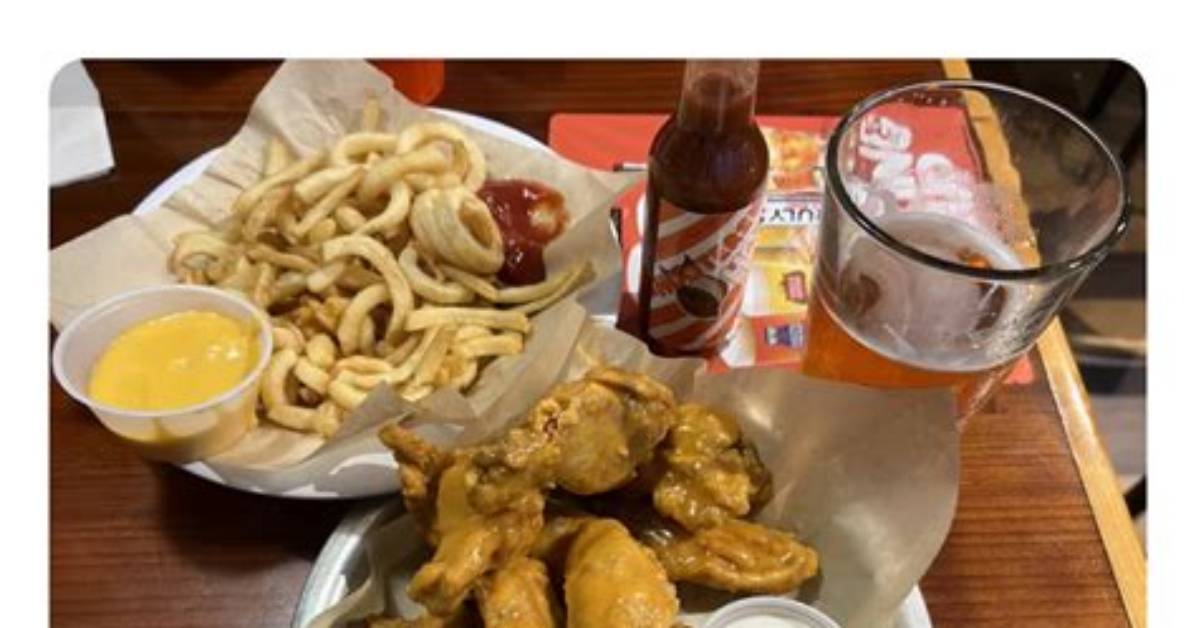 Unhinged ‘Alpha Male’ Political Rant Finds Hooters Trending on Twitter